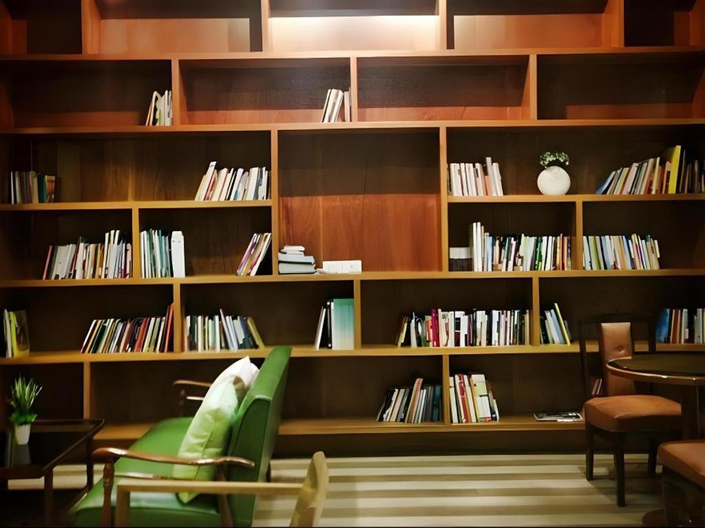 Med Room Korat Nakhonratchasima Eksteriør bilde