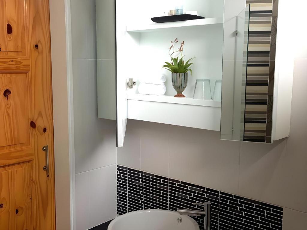 Med Room Korat Nakhonratchasima Eksteriør bilde