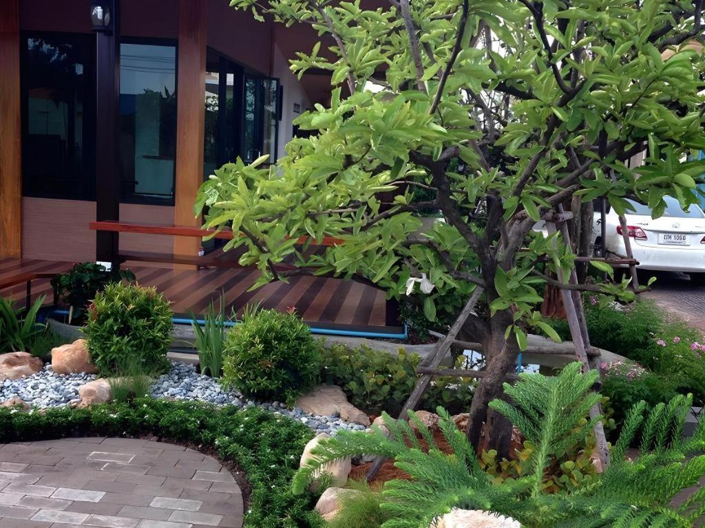 Med Room Korat Nakhonratchasima Eksteriør bilde